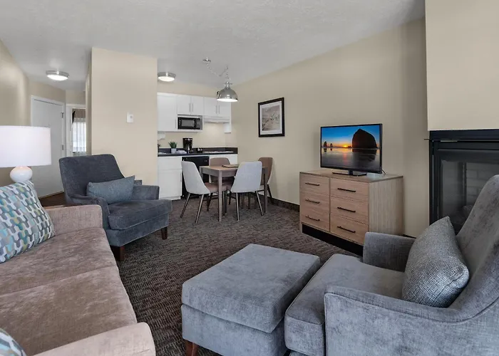 Pelican Shores Inn