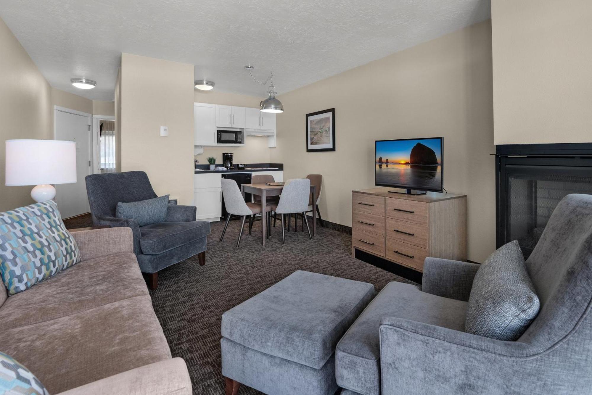 Hotel Pelican Shores